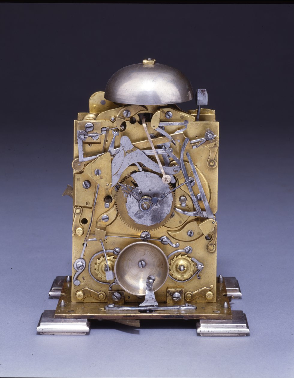 Miniaturowy zegar na wsporniku, nr 222, ok. 1695 autorstwa Thomas Tompion