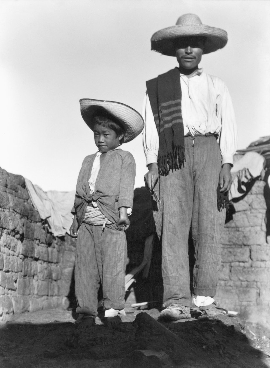 Campesino i syn, stan Veracruz, Meksyk, 1927 autorstwa Tina Modotti