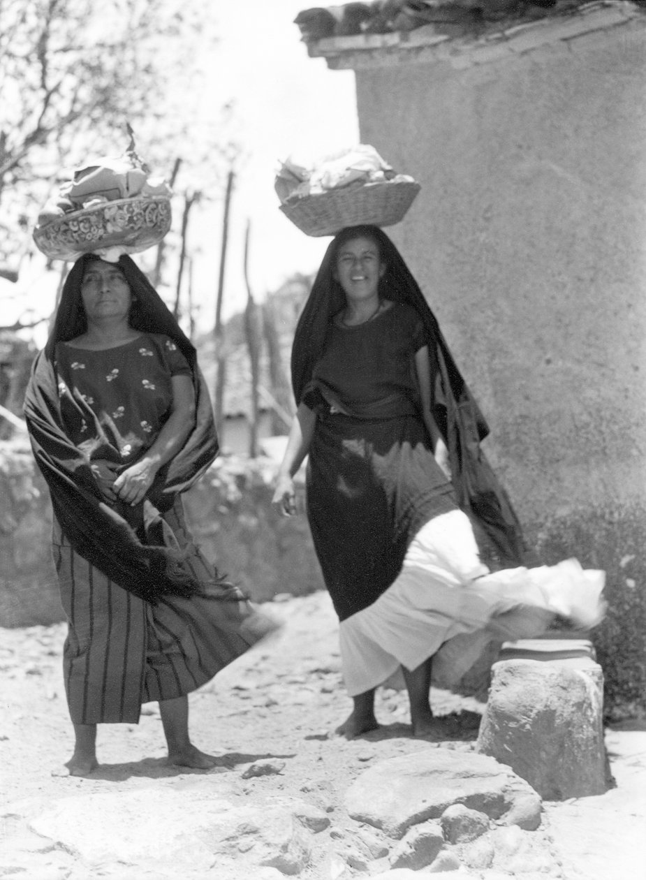 Kobiety w Tehuantepec, Meksyk, 1929 autorstwa Tina Modotti
