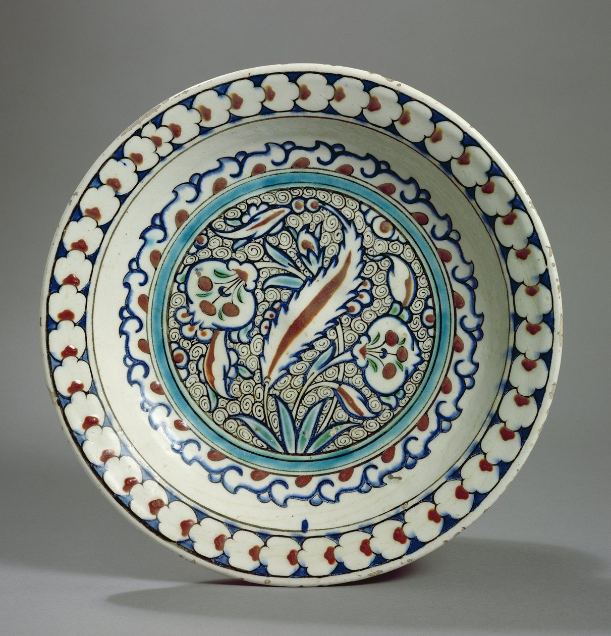Talerz z pasty kamiennej, Iznik, Turcja (ceramika) autorstwa Turkish School