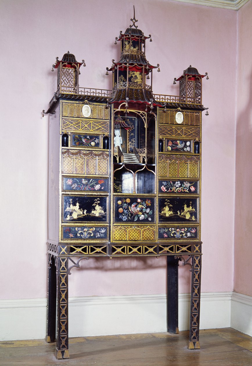 Szafka Pagoda w stylu Thomasa Chippendale