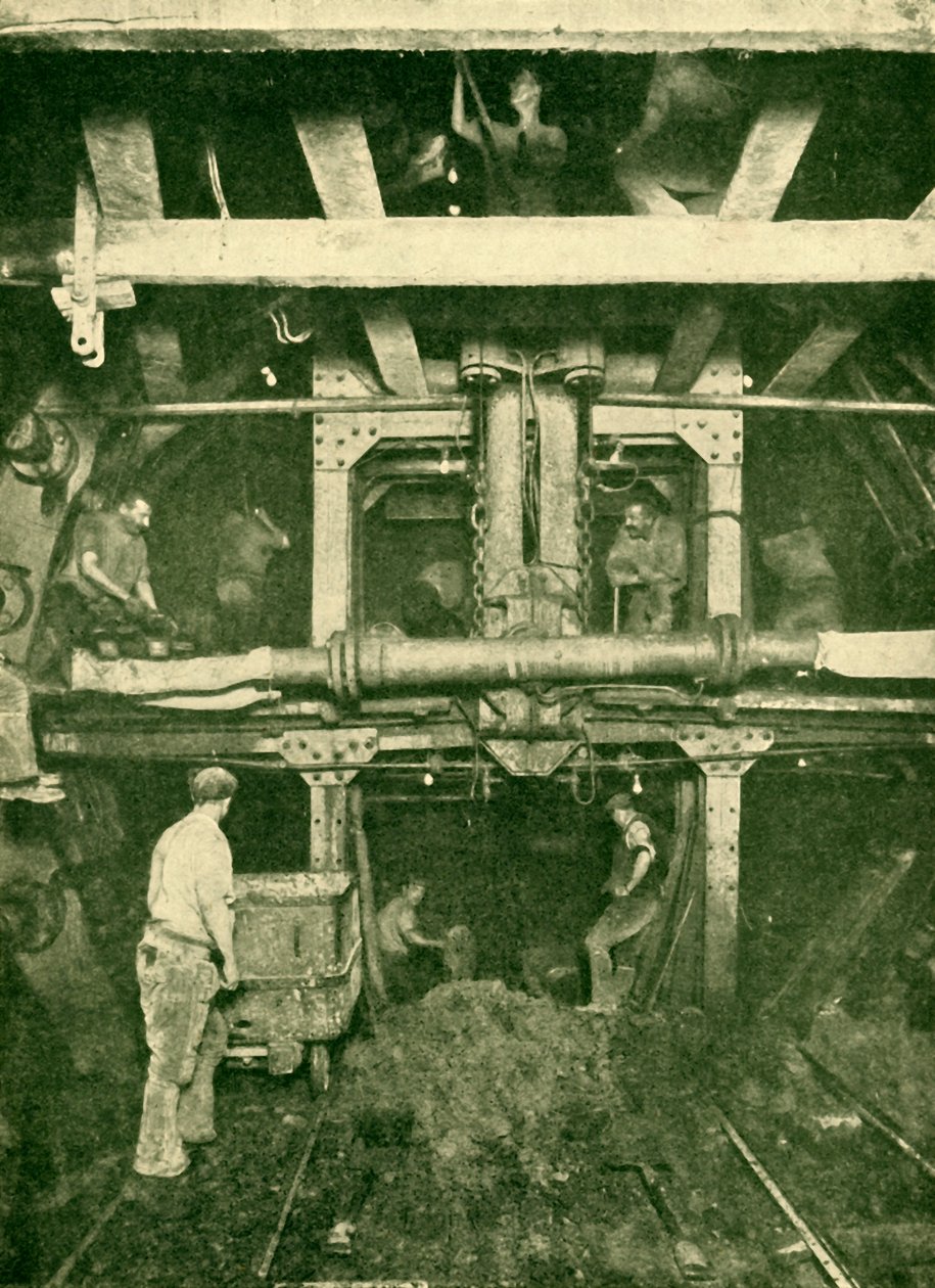 Tarcza wielkiej głowy: kopanie tunelu rurowego, 1930. autorstwa Unbekannt
