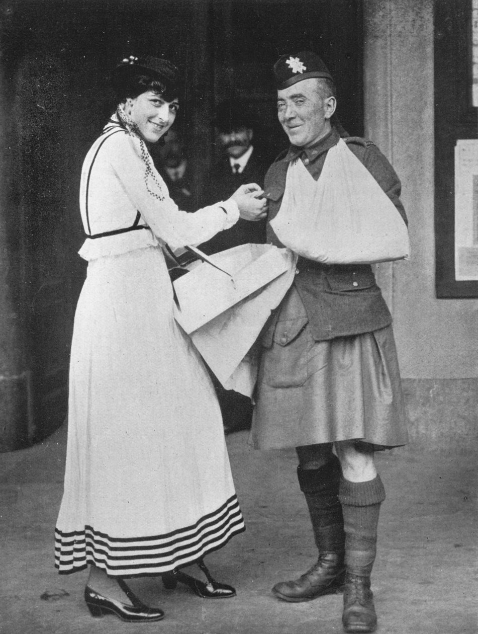 Incydent w dniu flagi dobroczynności wojennej, 1915 autorstwa Unbekannt