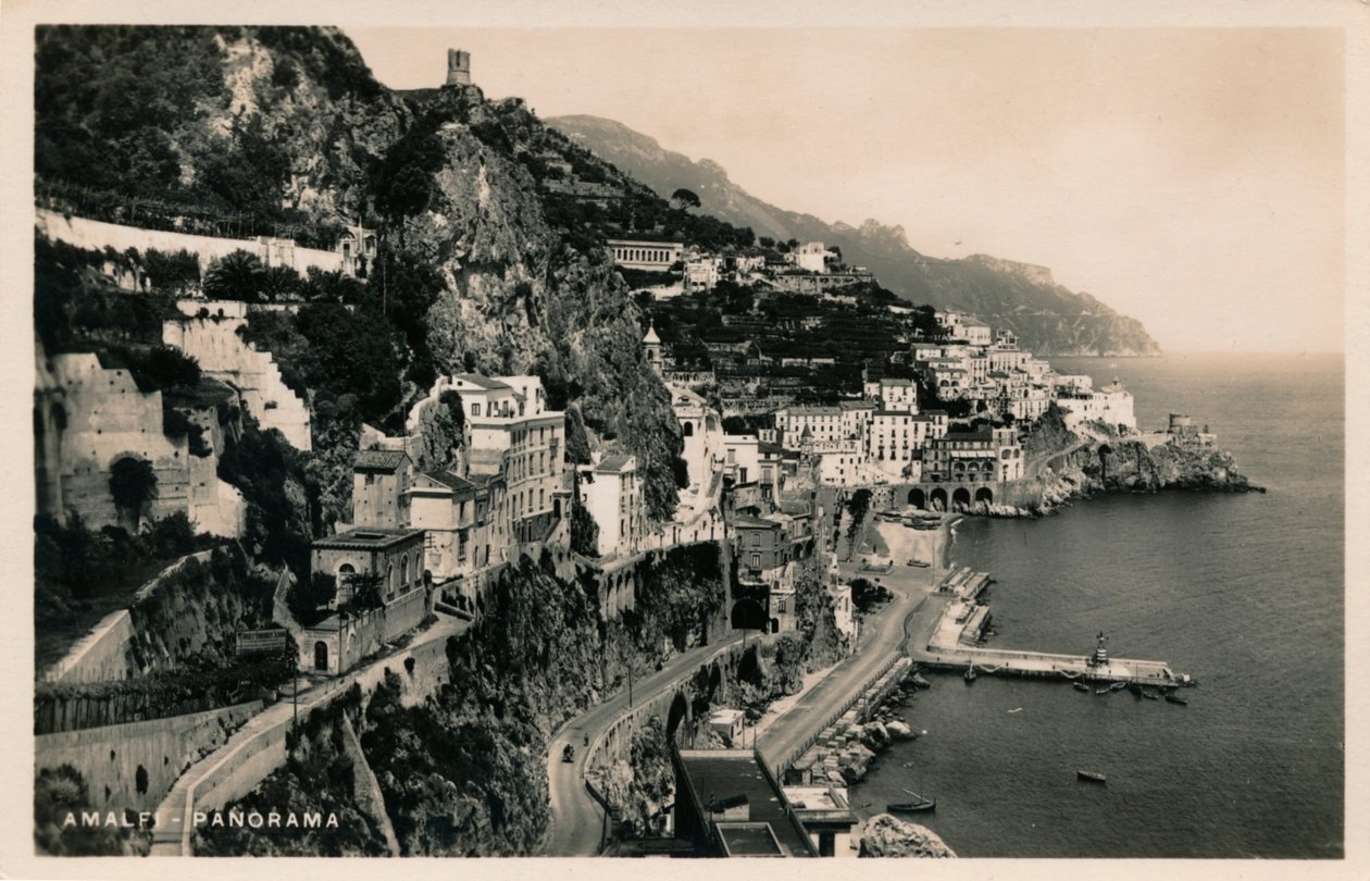 Amalfi - Panorama, c1910. autorstwa Unbekannt