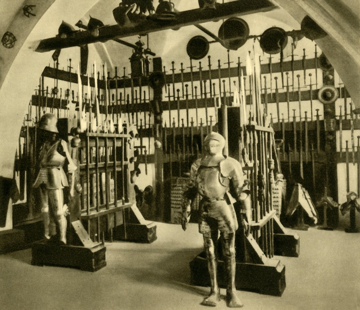 Zbrojownia, Burg Kreuzenstein, Dolna Austria, ok. 1935. autorstwa Unbekannt
