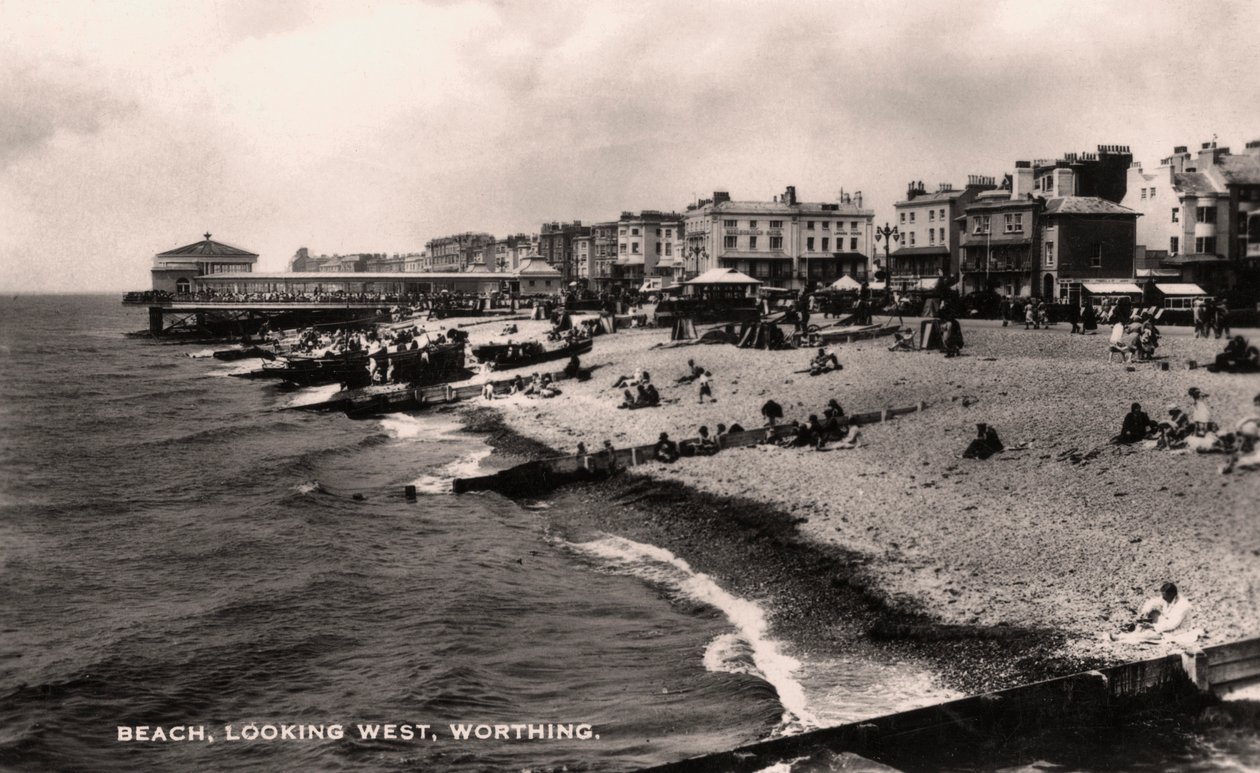 Plaża, patrząc na zachód, Worthing, Sussex, 1935 autorstwa Unbekannt