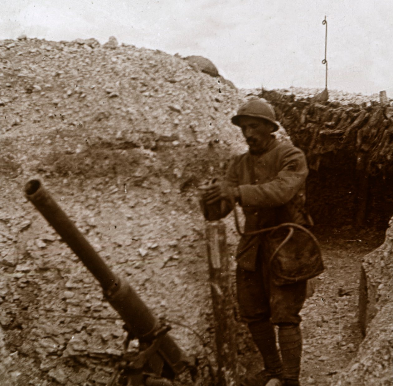 Pistolet Brandta, c1914-c1918 autorstwa Unbekannt