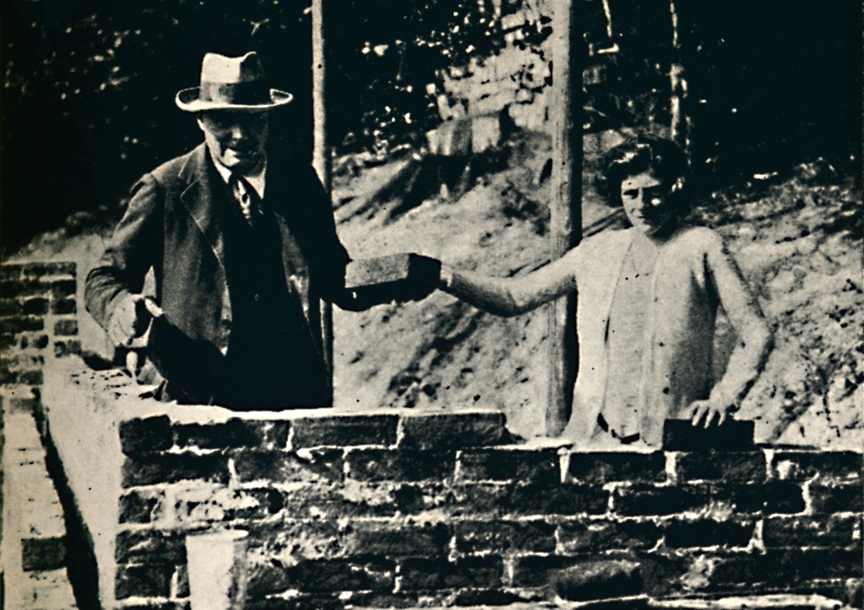 Murarz i rzemieślnik, 1928, 1945. autorstwa Unbekannt