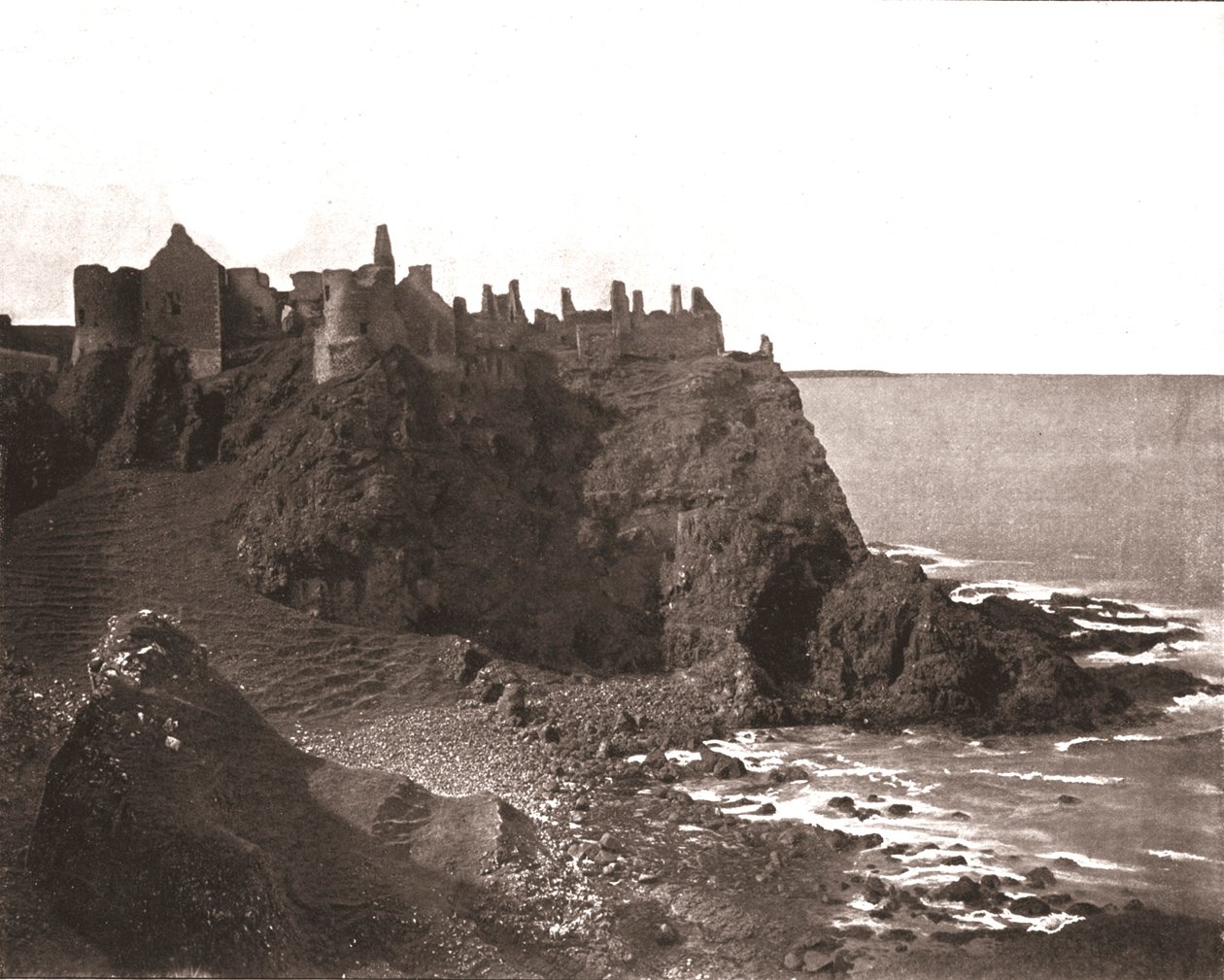 Zamek Dunluce, hrabstwo Antrim, Irlandia Północna, 1894. autorstwa Unbekannt