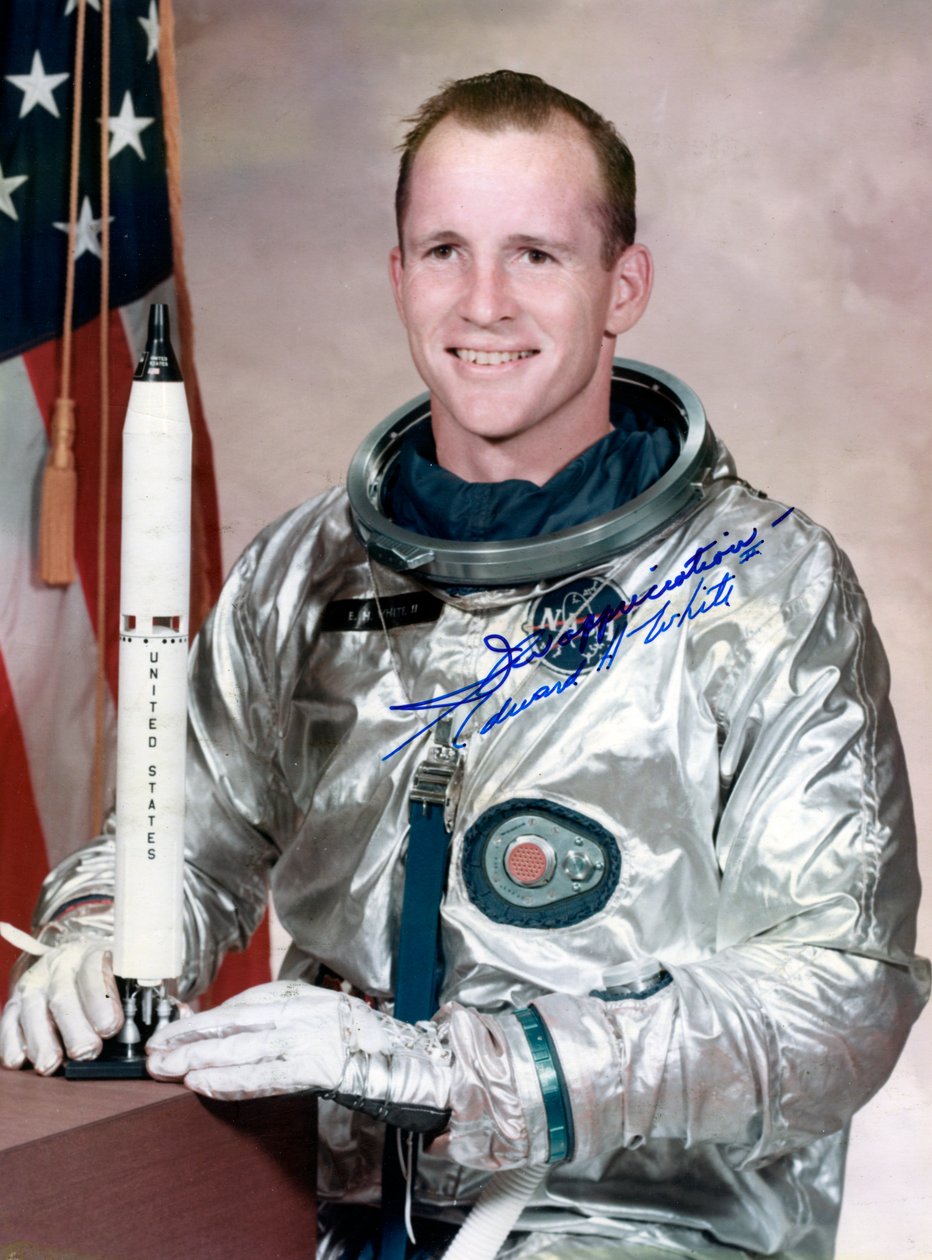 Edward Higgins White II 1930-1967, amerykański astronauta, lata 60. autorstwa Unbekannt