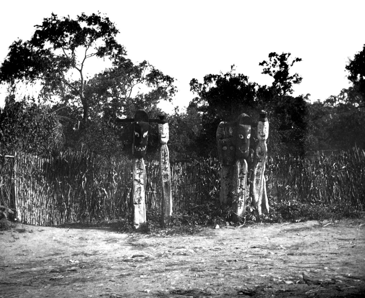 Jangseung, drewniane totemy, Korea, 1900 autorstwa Unbekannt
