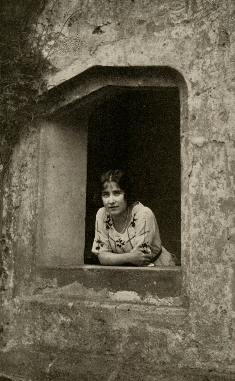 Księżna w opactwie Bisham, 1928. autorstwa Unbekannt