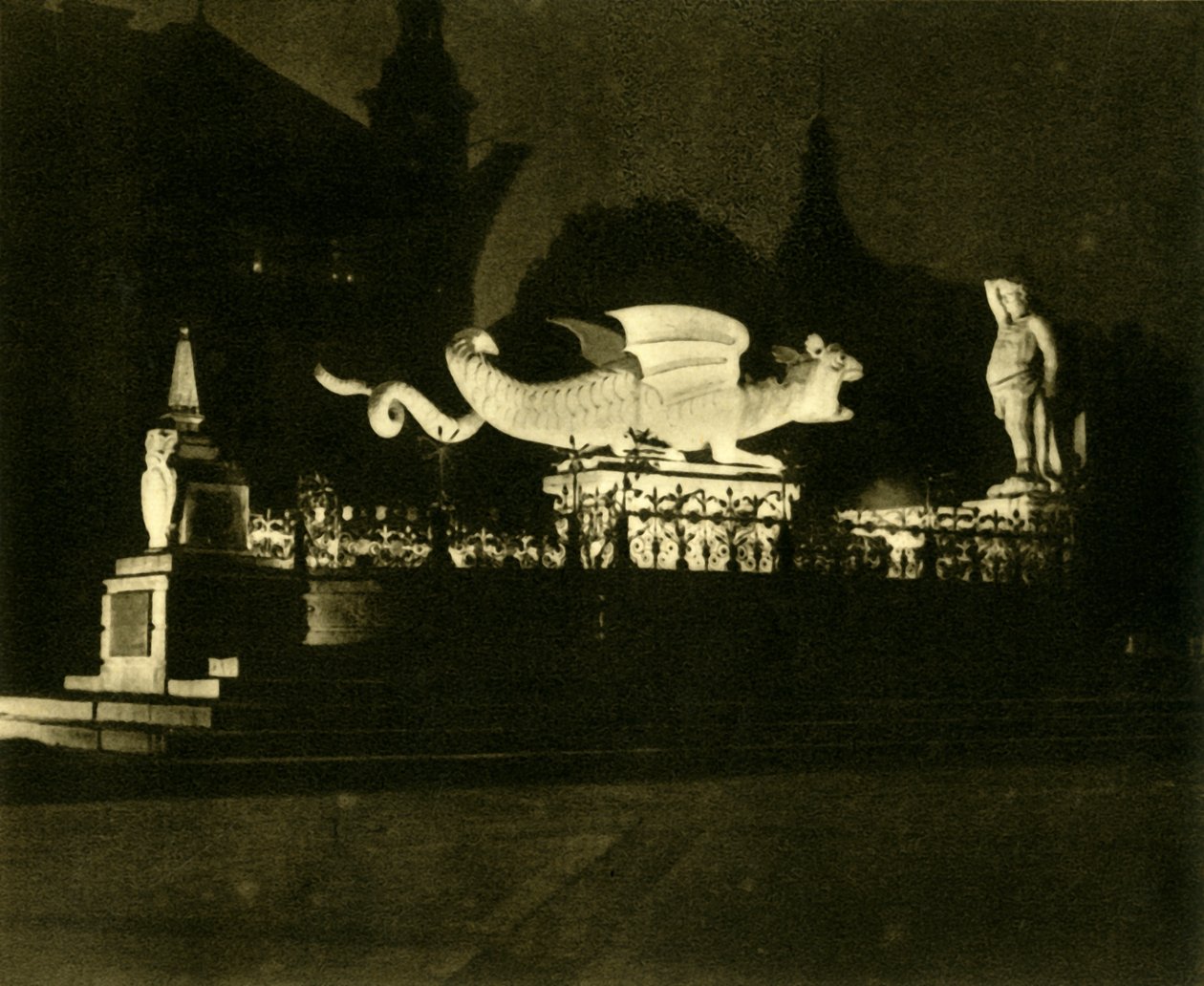 Fontanna Lindwurm, Klagenfurt, Austria, c1935. autorstwa Unbekannt