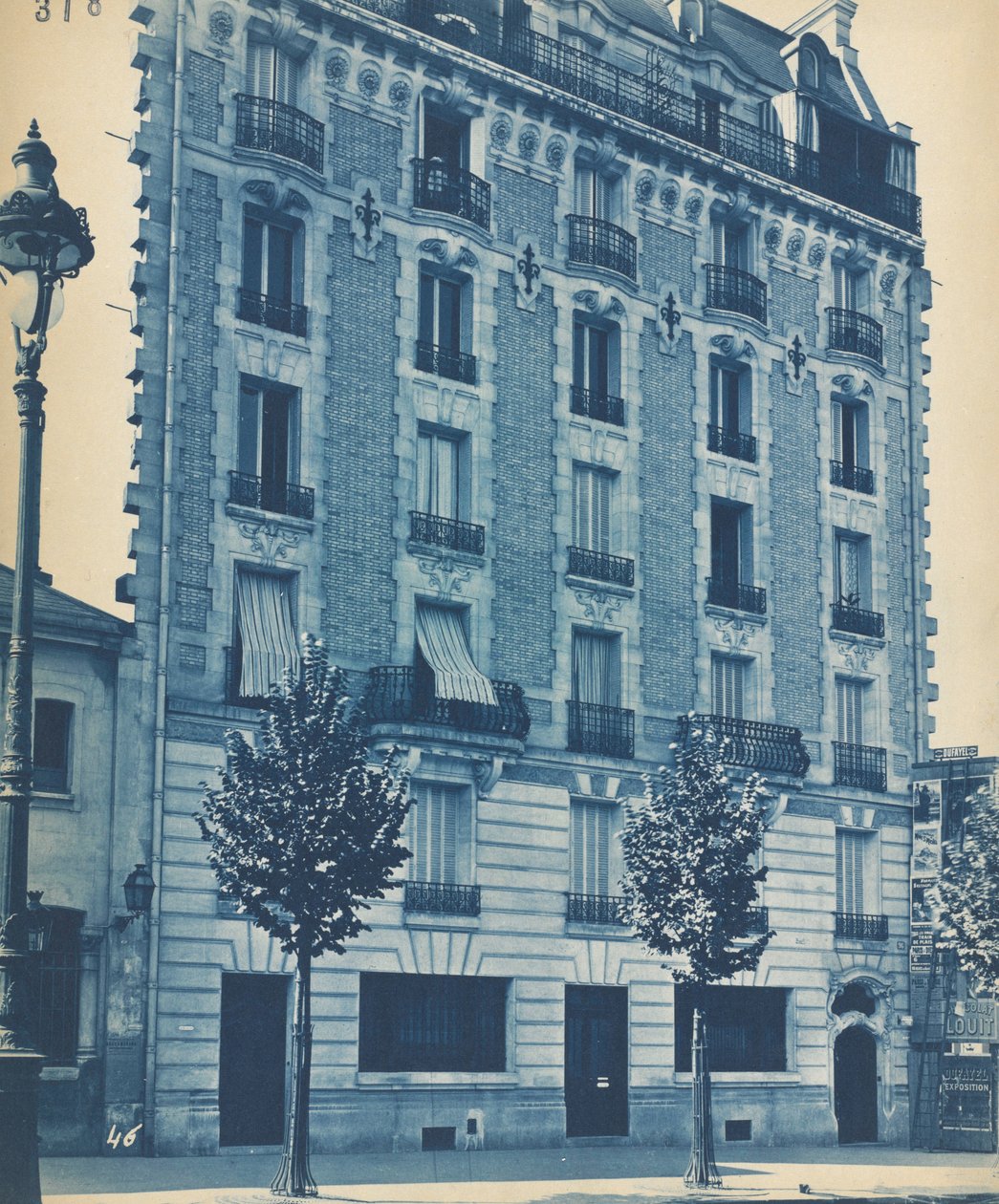 Fasada kamienicy, ok. godz. 1900. autorstwa Unbekannt