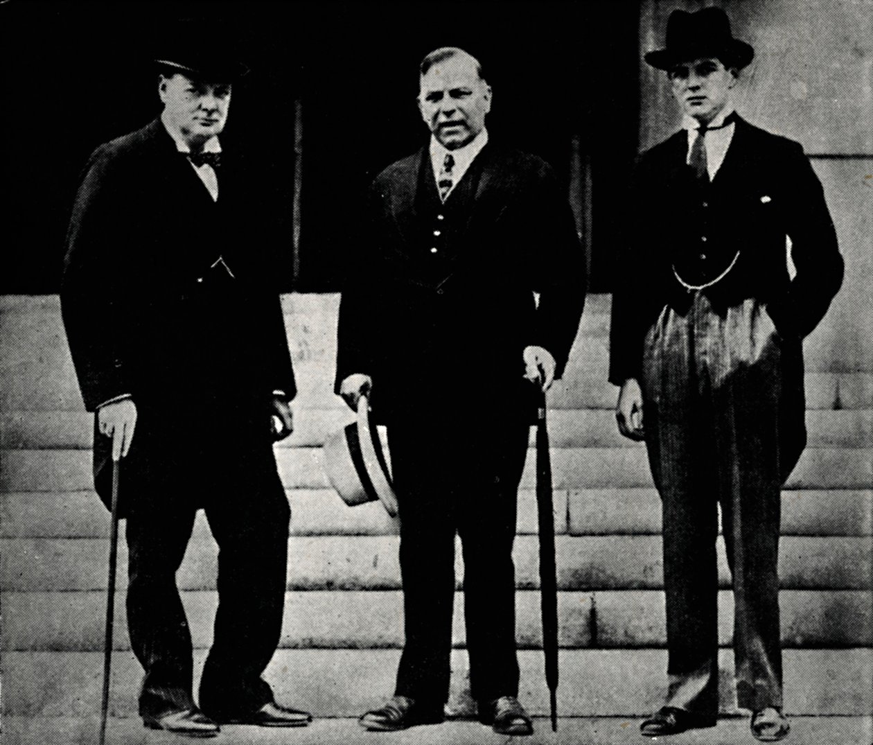 Z premierem Kanady, 1929, 1945. autorstwa Unbekannt