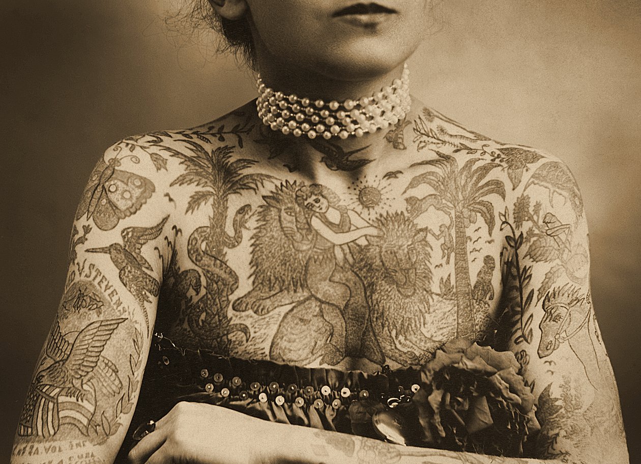 Portret wytatuowanej kobiety, ok. 1905 autorstwa Unbekannt Unbekannt