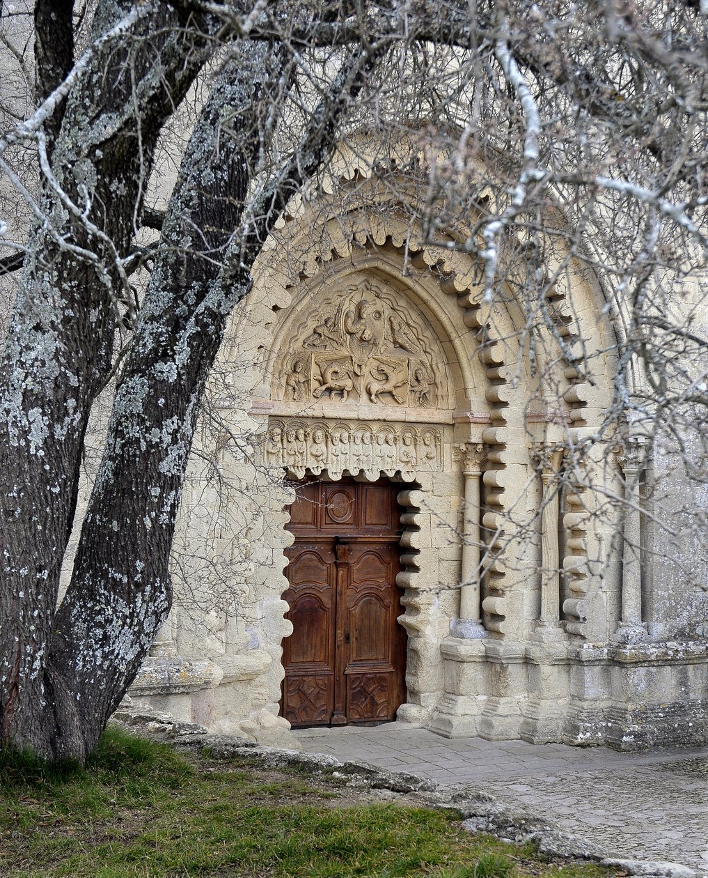 Opactwo Notre Dame de Ganagobie (zdjęcie) autorstwa Unbekannter Künstler