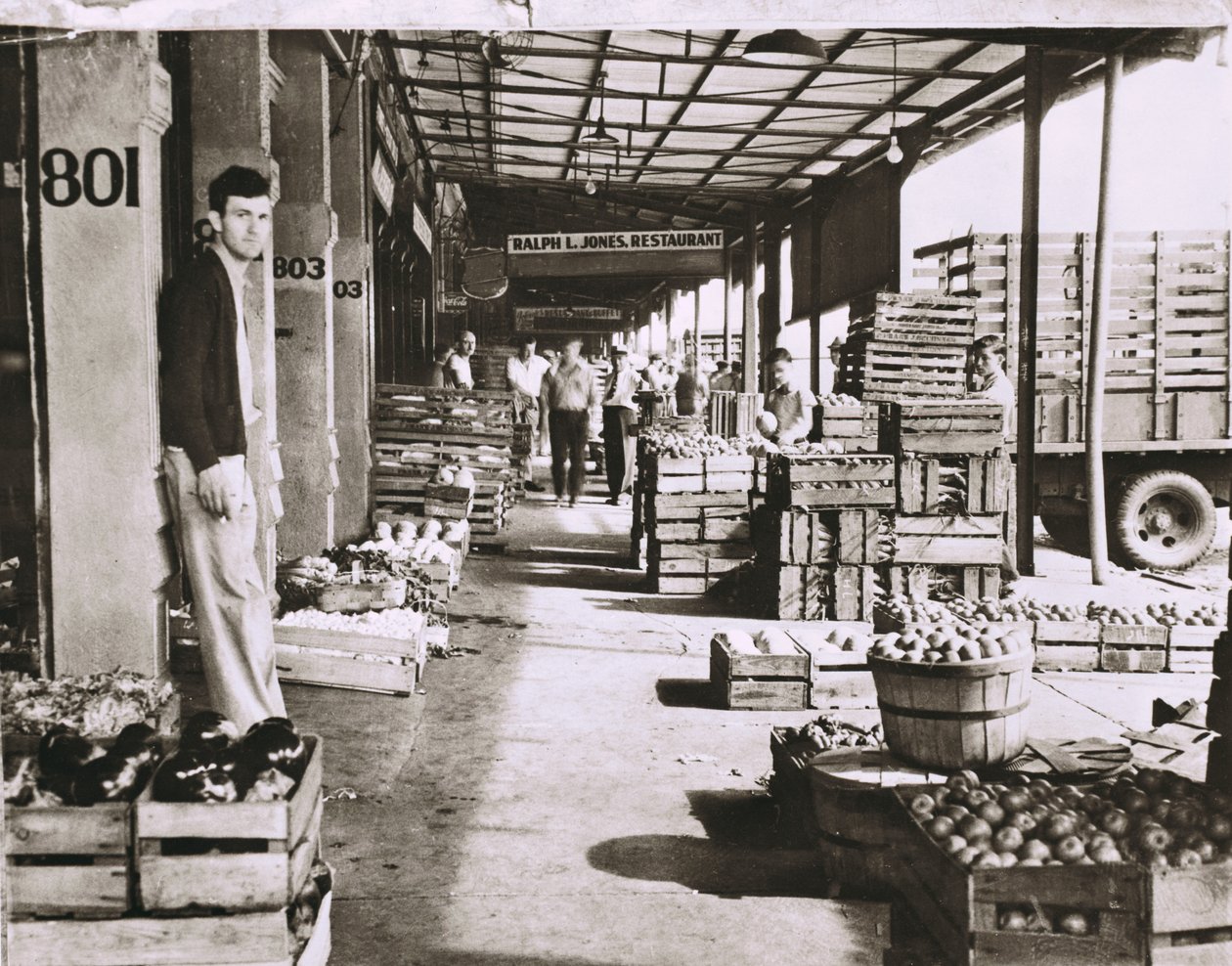 Commission Row (Produce Row), St. Louis autorstwa Unknown