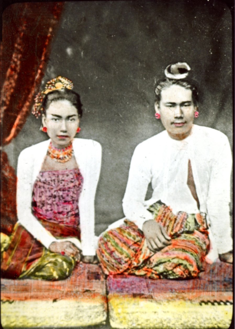 Król Thebaw i królowa Supayalat z Birmy, ok. 1880 r. autorstwa Unknown