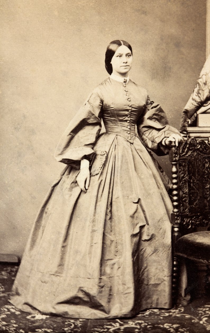 Portret panny Evy Bainbridge autorstwa Unknown photographer
