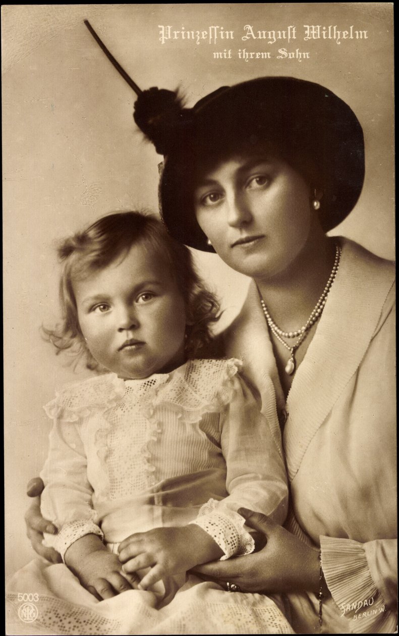 Księżniczka Augusta Wilhelma z synem, NPG 5003 autorstwa Unknown photographer