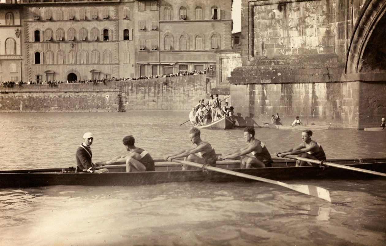 Wioślarstwo na rzece Arno, Florencja autorstwa Unknown photographer