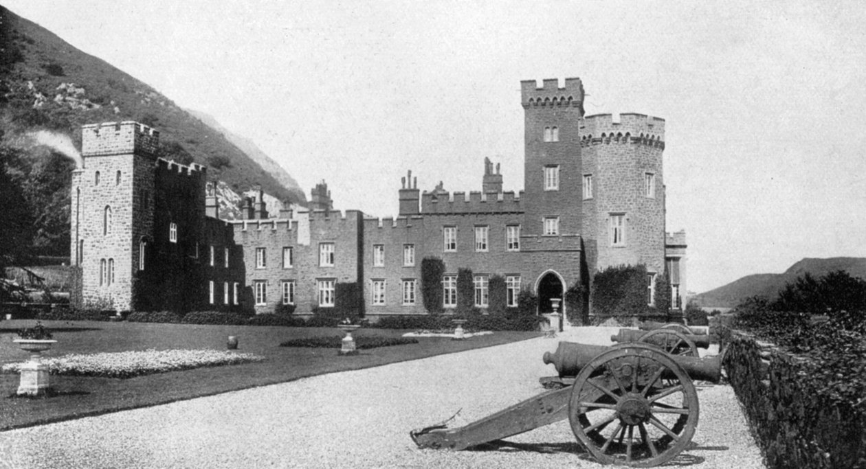 Garron Tower, Larne, Irlandia Północna, 1924-1926 autorstwa W. Lawrence