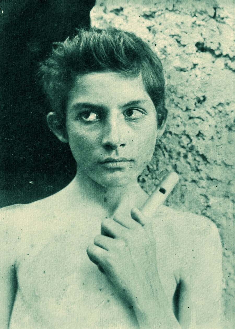 Portret sycylijskiego chłopca trzymającego flet, ok. 1930 r. 1899 autorstwa Baron Wilhelm von Gloeden