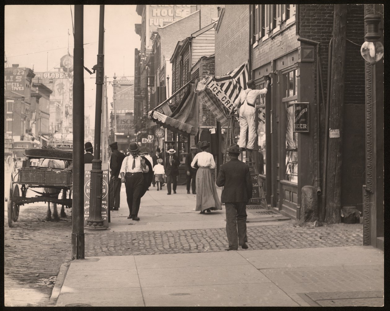 Franklin Avenue, centrum miasta autorstwa William G. Swekosky