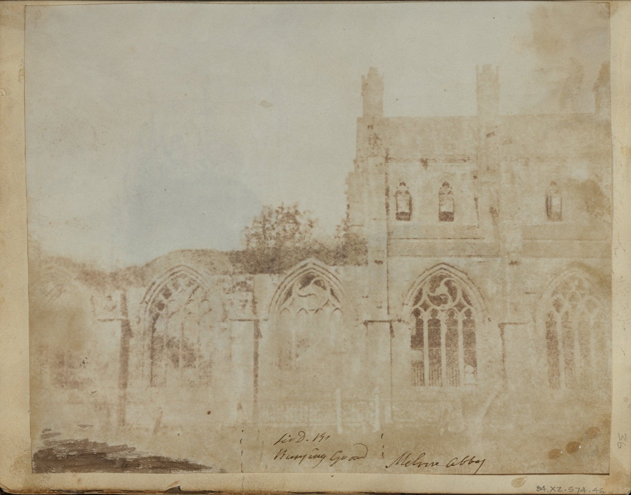 Opactwo Melrose. autorstwa William Henry Fox Talbot