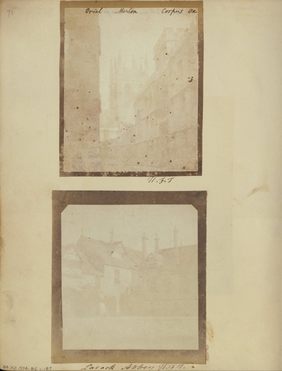 Dziedziniec w opactwie Lacock. autorstwa William Henry Fox Talbot
