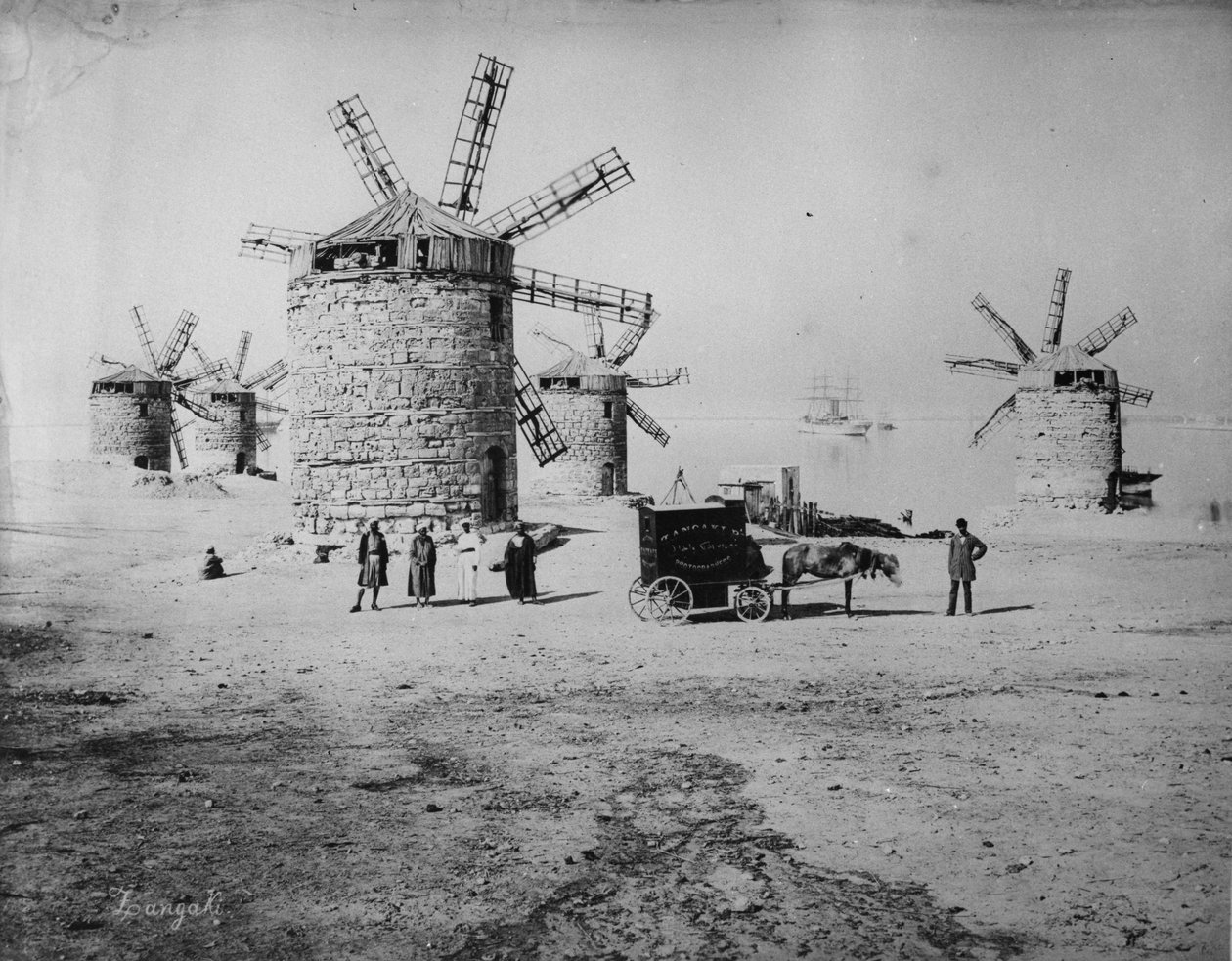 Fotograf Zangaki i jego mobilna ciemnia, ok. 1880 r. autorstwa Zangaki Brothers