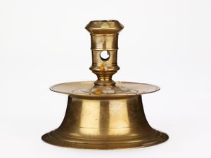 Świecznik Kabestan, ok. 1600 (mosiądz)
