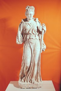 Statua Hekate (marmur)