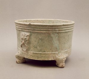 Ceramiczny trójnóg, dynastia Han, 25-220 ne