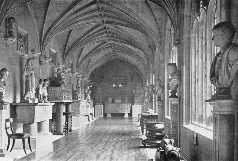 Klasztor Wschodni autorstwa Charles Latham