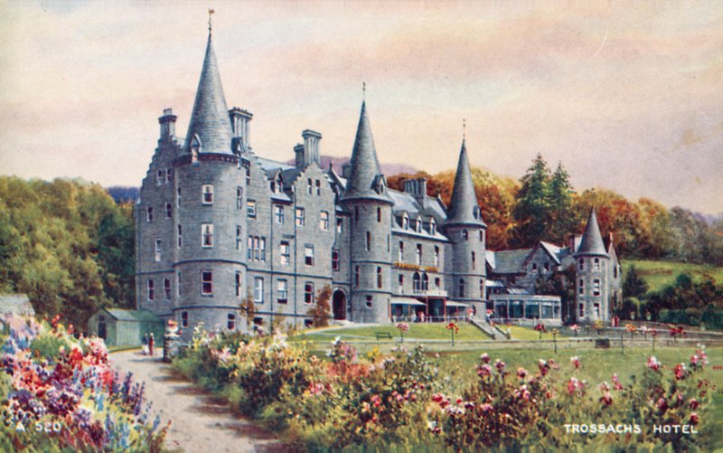 Hotel Trossachs autorstwa English School