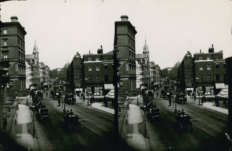 Albert Gate, Londyn autorstwa English Photographer