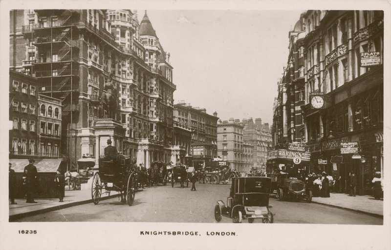 Knightsbridge, Londyn autorstwa English Photographer