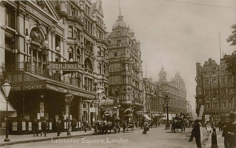 Leicester Square, Londyn autorstwa English Photographer