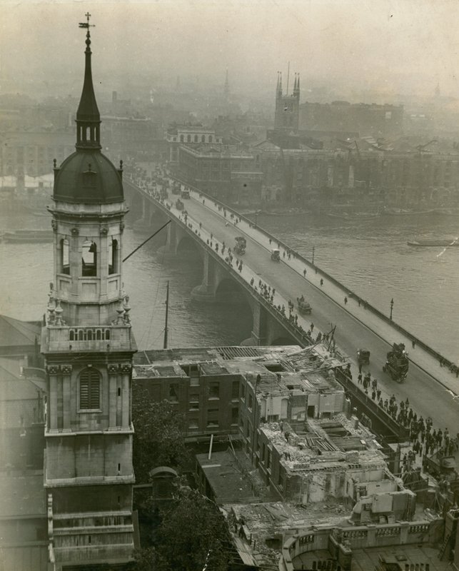 London Bridge, 18 sierpnia 1920 r. autorstwa English Photographer