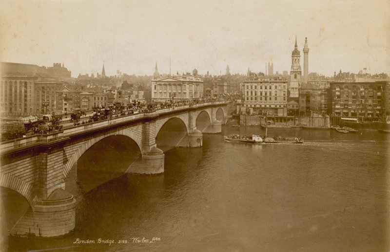 Zdjęcie London Bridge, ok. 1900 r. autorstwa English Photographer