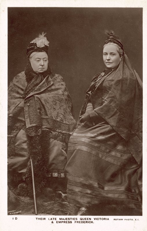 Królowa Wiktoria, Cesarzowa Fryderyk autorstwa English Photographer