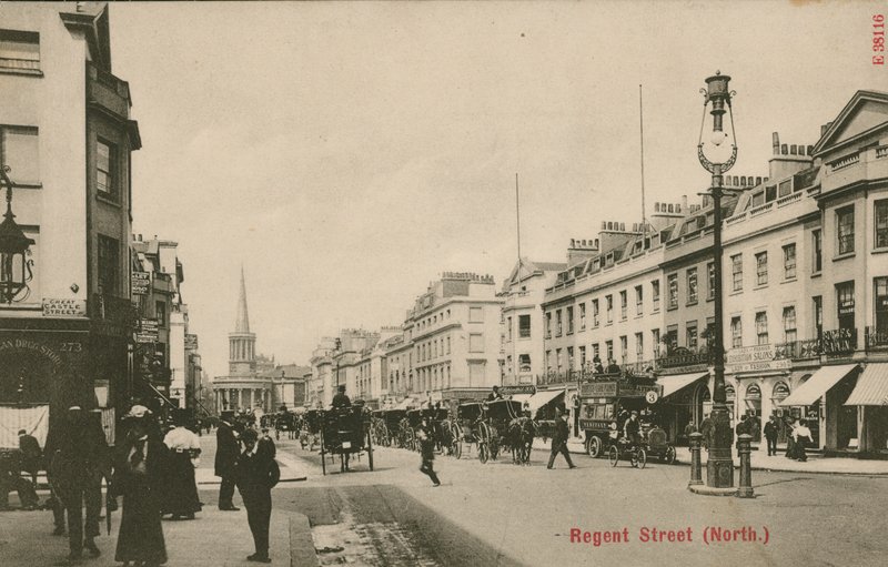 Regent Street, Londyn, północ autorstwa English Photographer