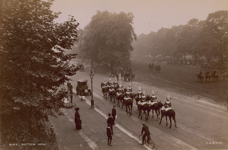 Rotten Row, Hyde Park, Londyn autorstwa English Photographer