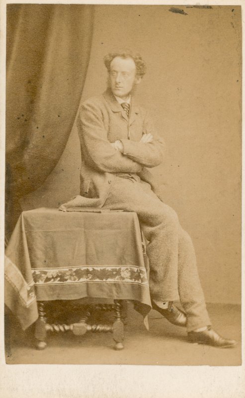 Sir John Everett Millais, artysta autorstwa English Photographer