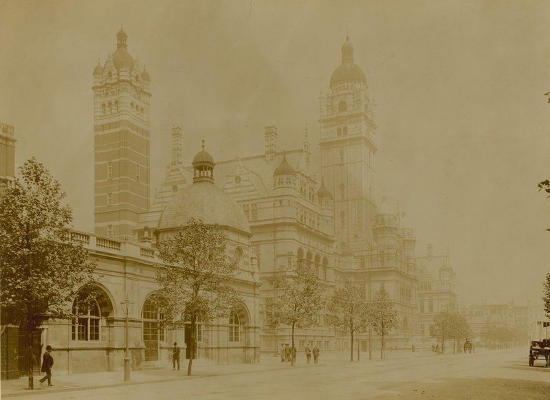 Imperial Institute, South Kensington, Londyn autorstwa English Photographer