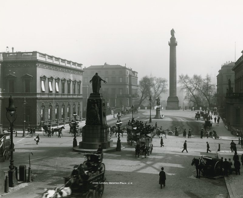 Waterloo Place, Londyn autorstwa English Photographer