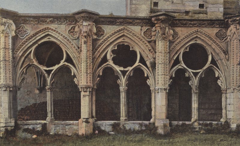 Soissons, Ruiny klasztoru Saint-Jean-des-Vignes (fasada N) autorstwa French Photographer